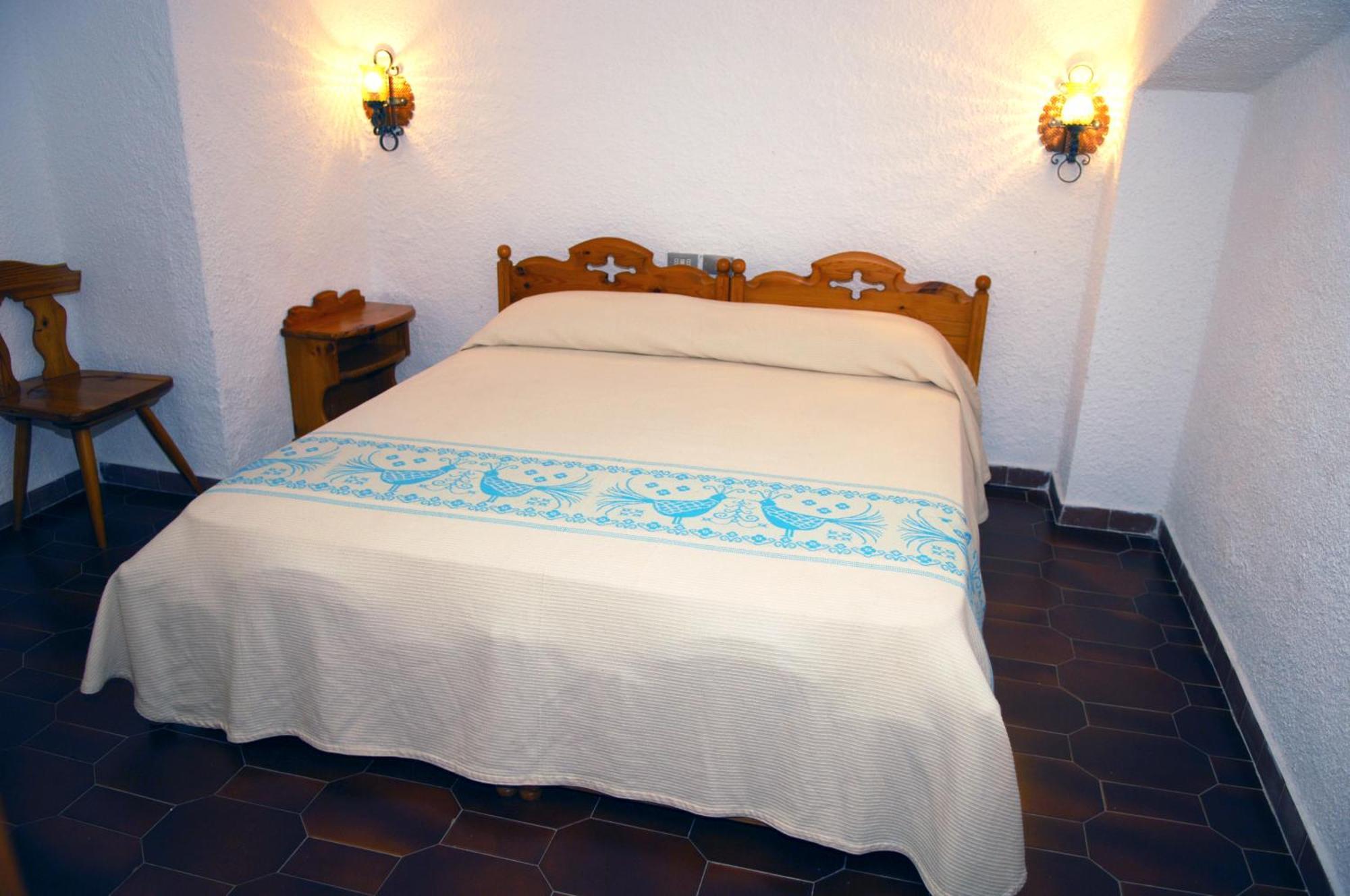 Hotel Al Faro Spiaggia La Cinta Santeodoro Сан-Теодоро Экстерьер фото